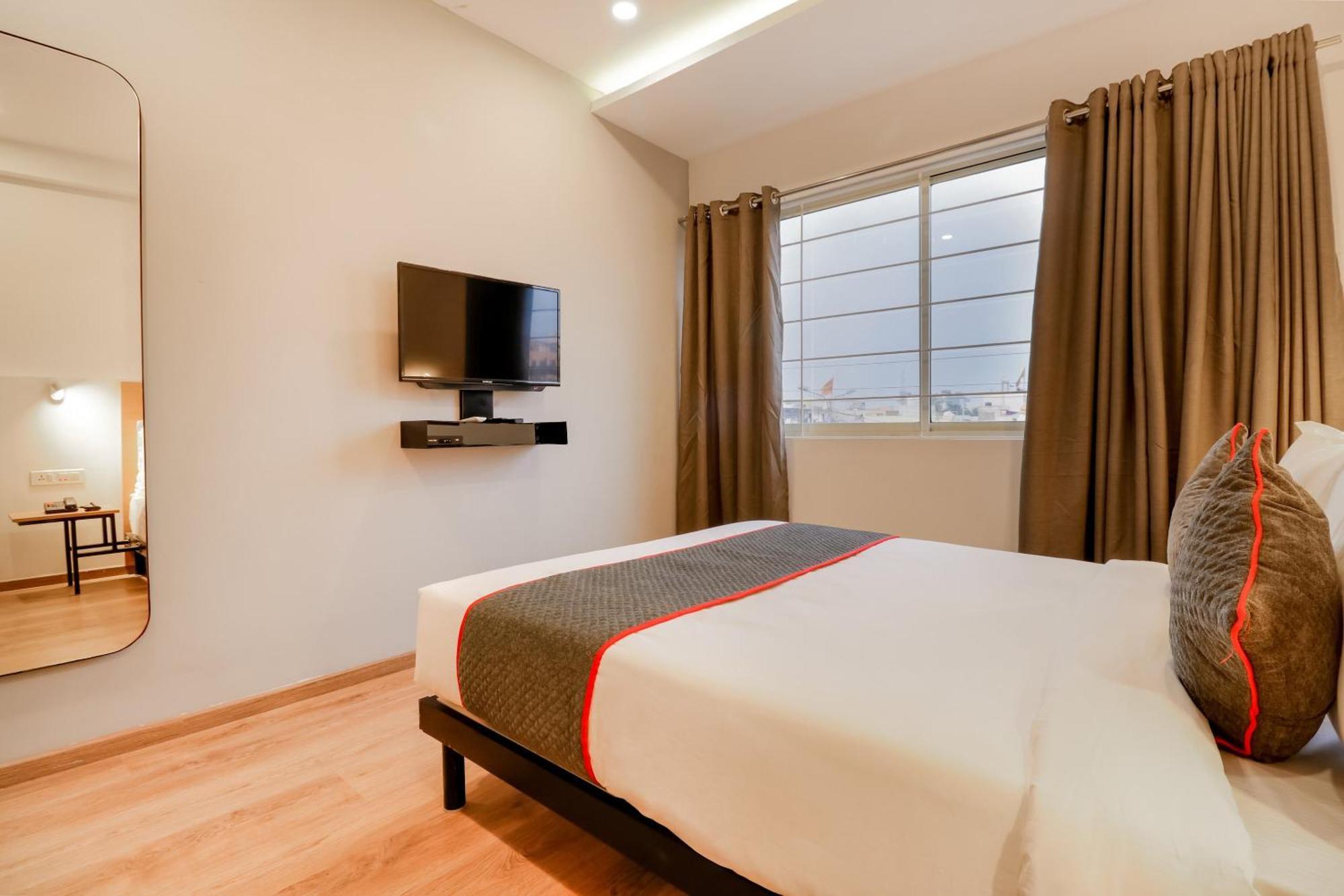 Super Townhouse The Landmark Indore Exterior foto