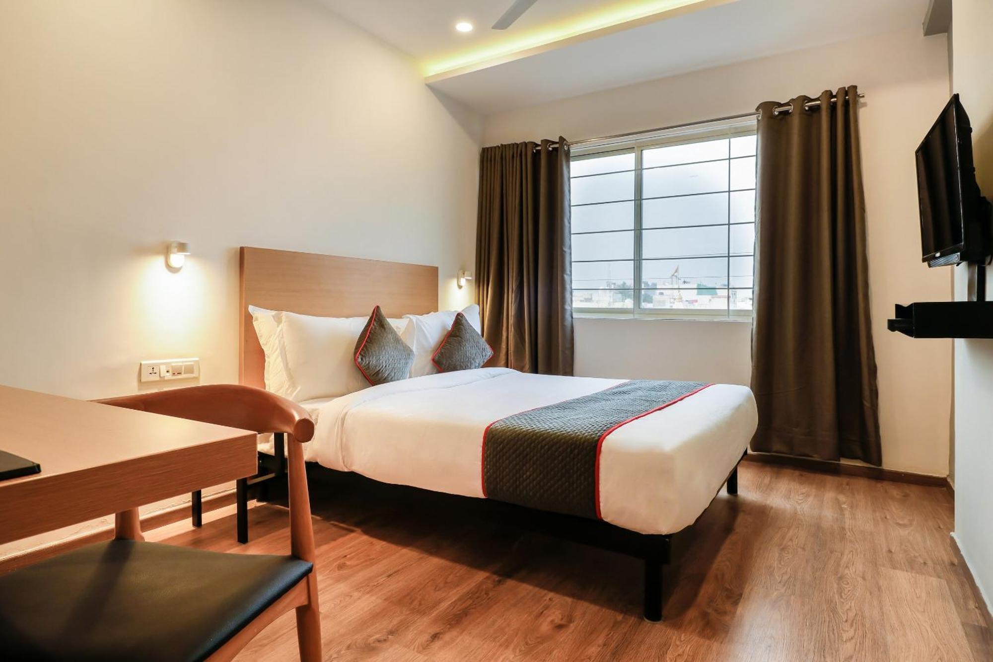 Super Townhouse The Landmark Indore Exterior foto